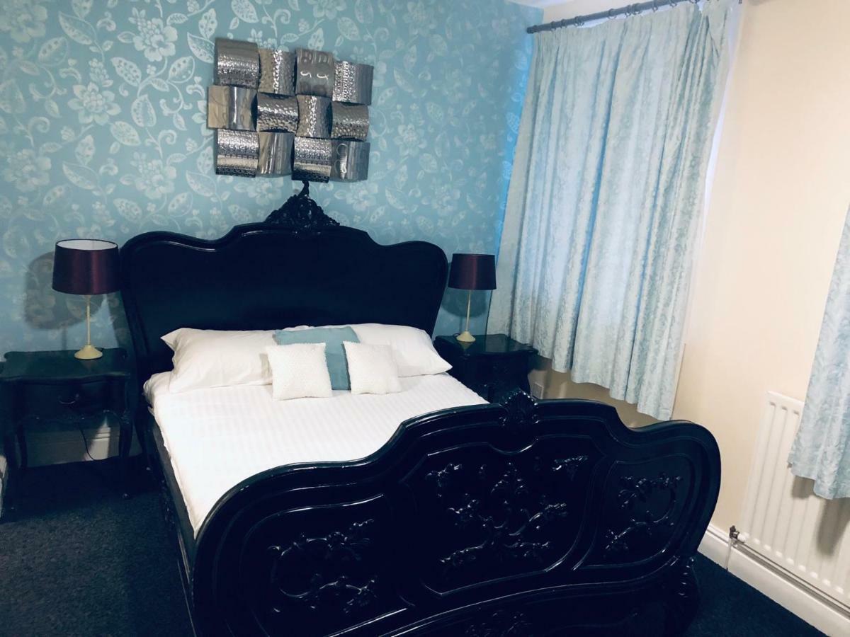 The Manor Hotel Лландидно Екстер'єр фото