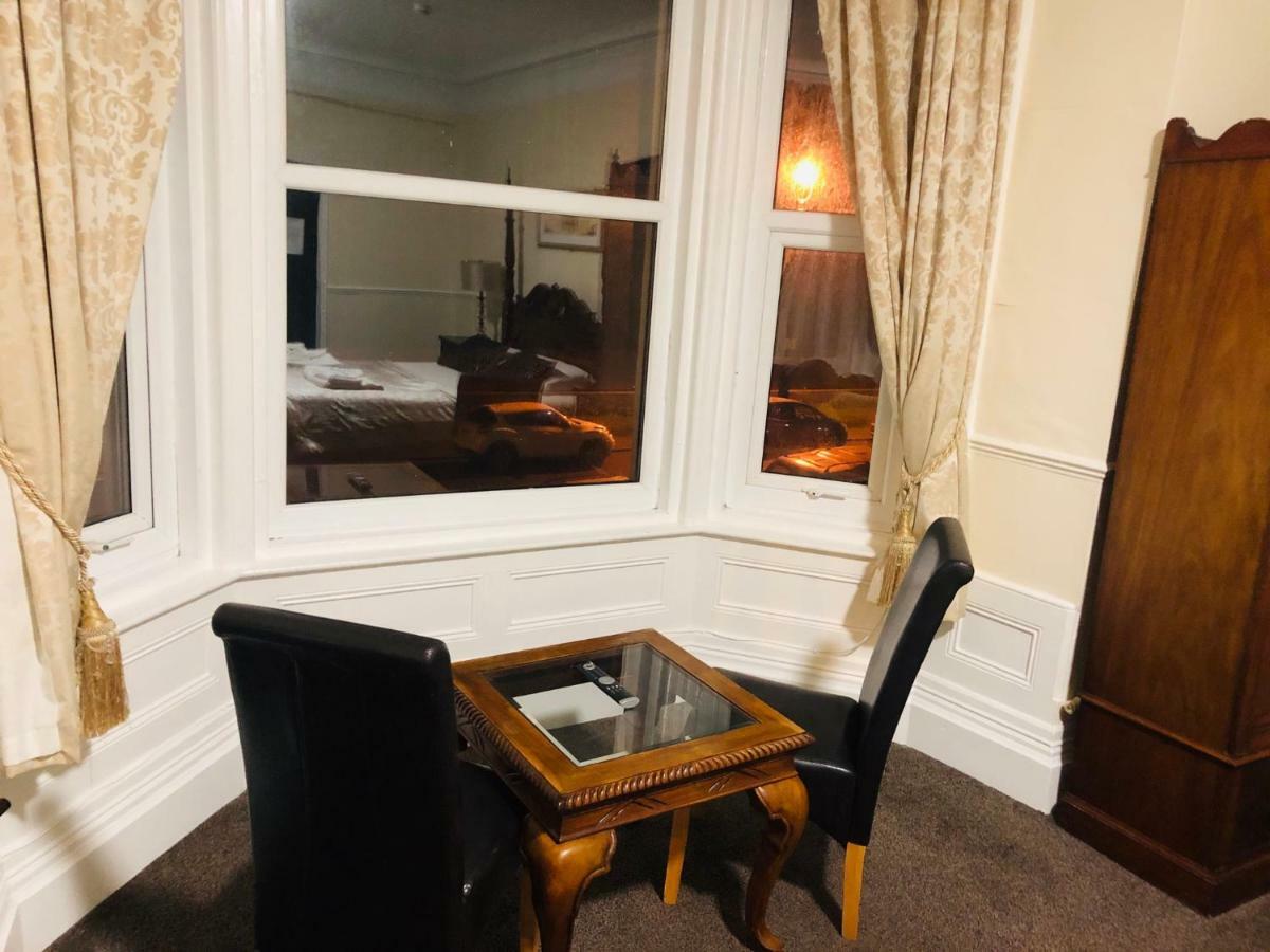 The Manor Hotel Лландидно Екстер'єр фото